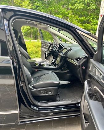 Ford S-Max cena 70900 przebieg: 278000, rok produkcji 2017 z Warszawa małe 704